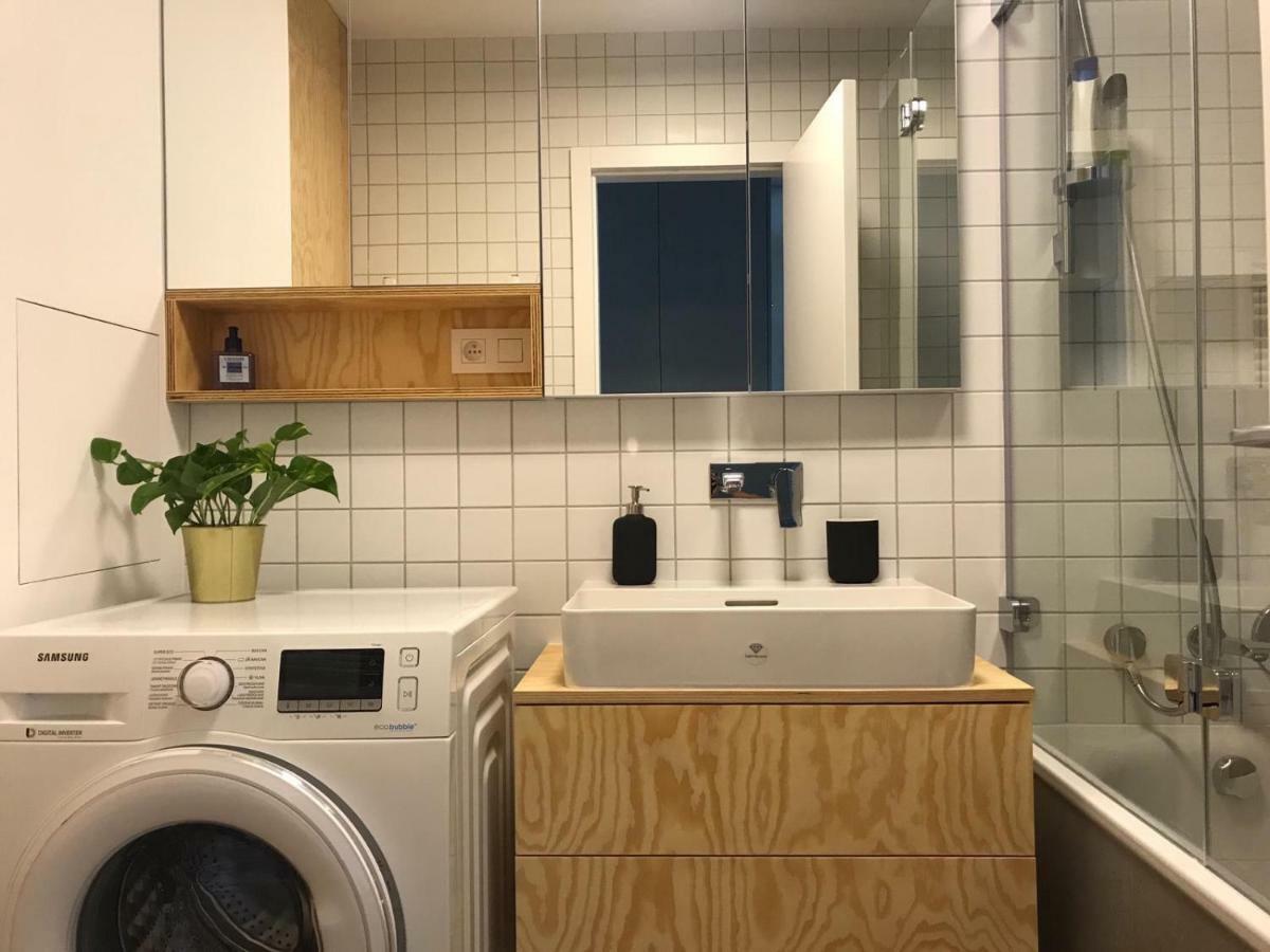 New Modern Urban Apartment 브라티슬라바 외부 사진
