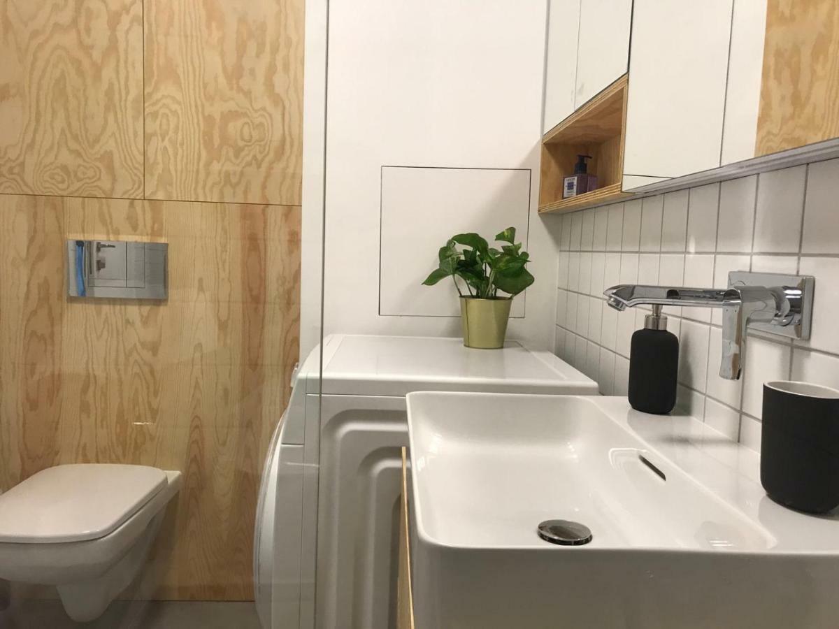 New Modern Urban Apartment 브라티슬라바 외부 사진