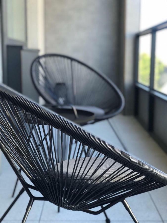 New Modern Urban Apartment 브라티슬라바 외부 사진