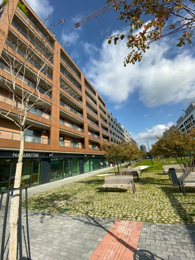 New Modern Urban Apartment 브라티슬라바 외부 사진