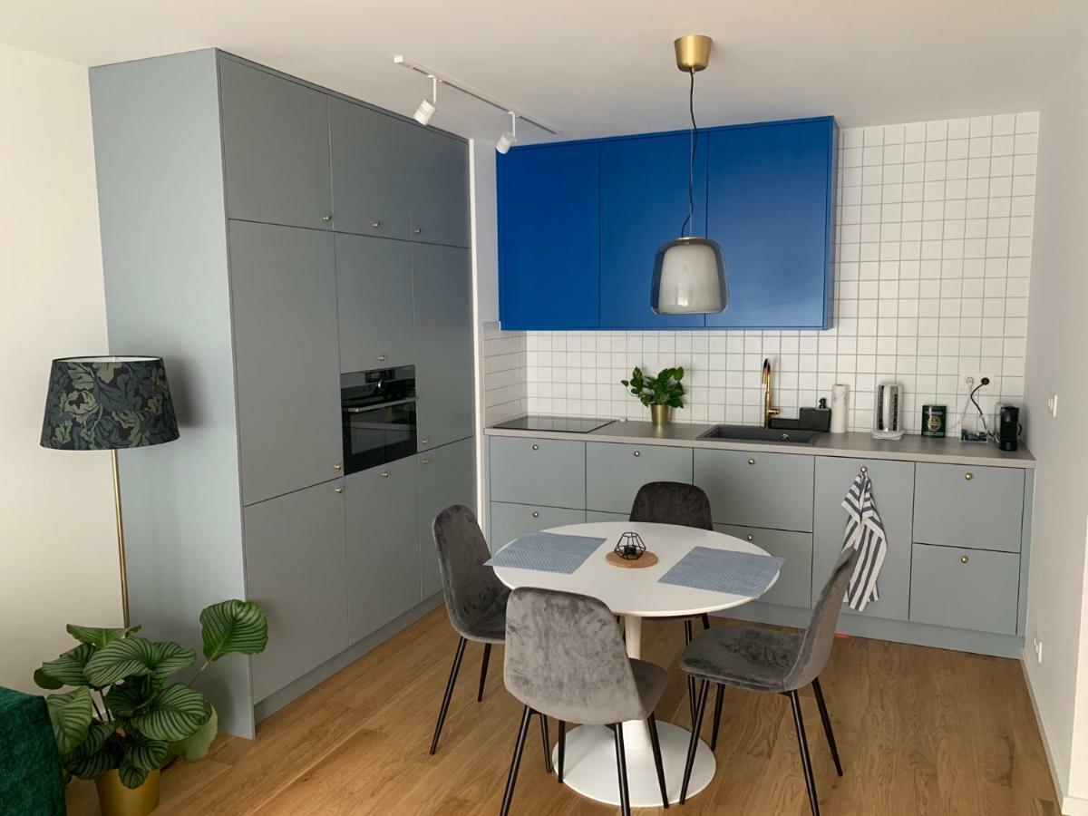 New Modern Urban Apartment 브라티슬라바 외부 사진